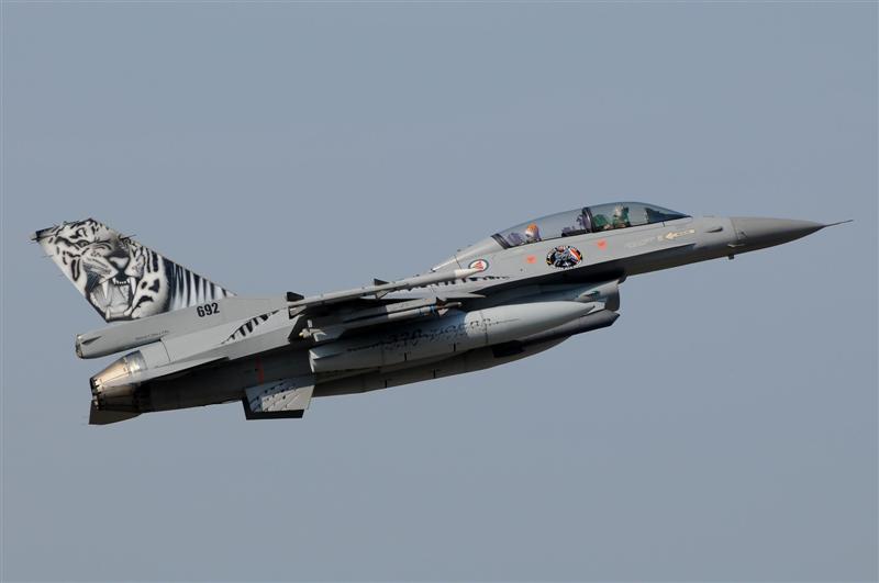 Artic Tiger take off.jpg